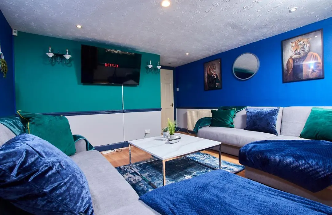 The Exquisite Edinburgh Duplex Sleeps 8 Апартаменты