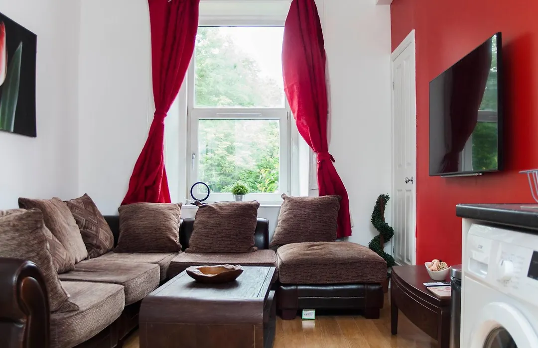 My Meadows, City Centre Apartment, Sunny&spacious * Edinburgh