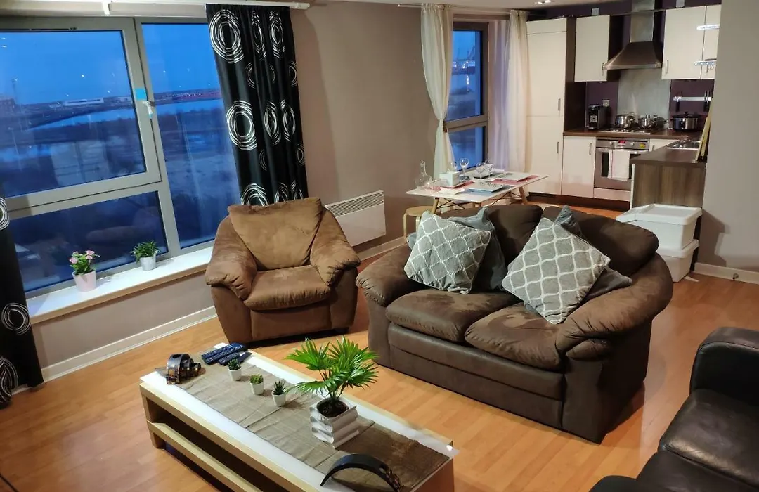 Western Harbour View Apartment *