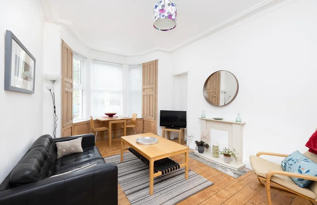 Joivy Charming Near Leith Links With Patio *