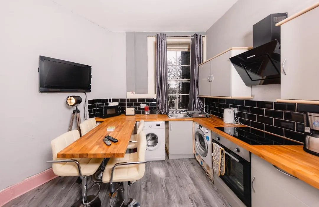 Appartement Super Central 4 Bedrooms By Calton Hill