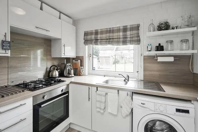 House With Garden And Parking 15 Min To Center Hébergement de vacances *