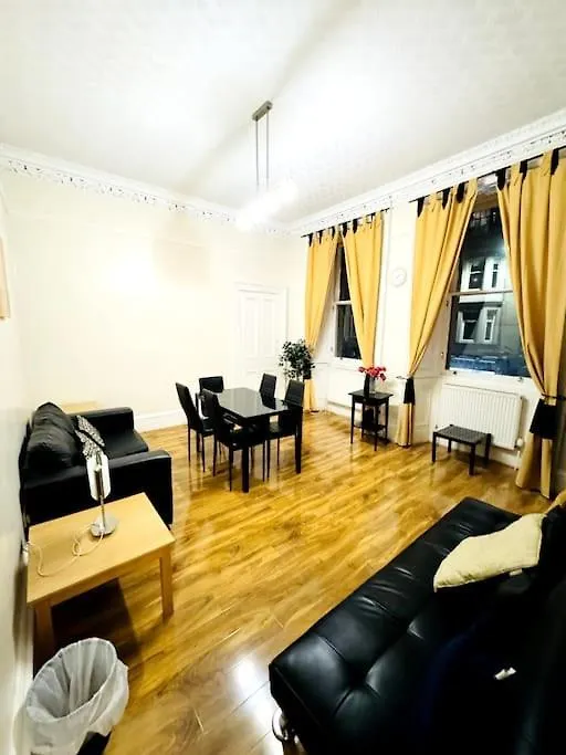2 Bed Flat In EDI