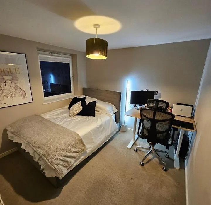 Modern In A Flat Near Haymarket Alloggio in famiglia Edimburgo