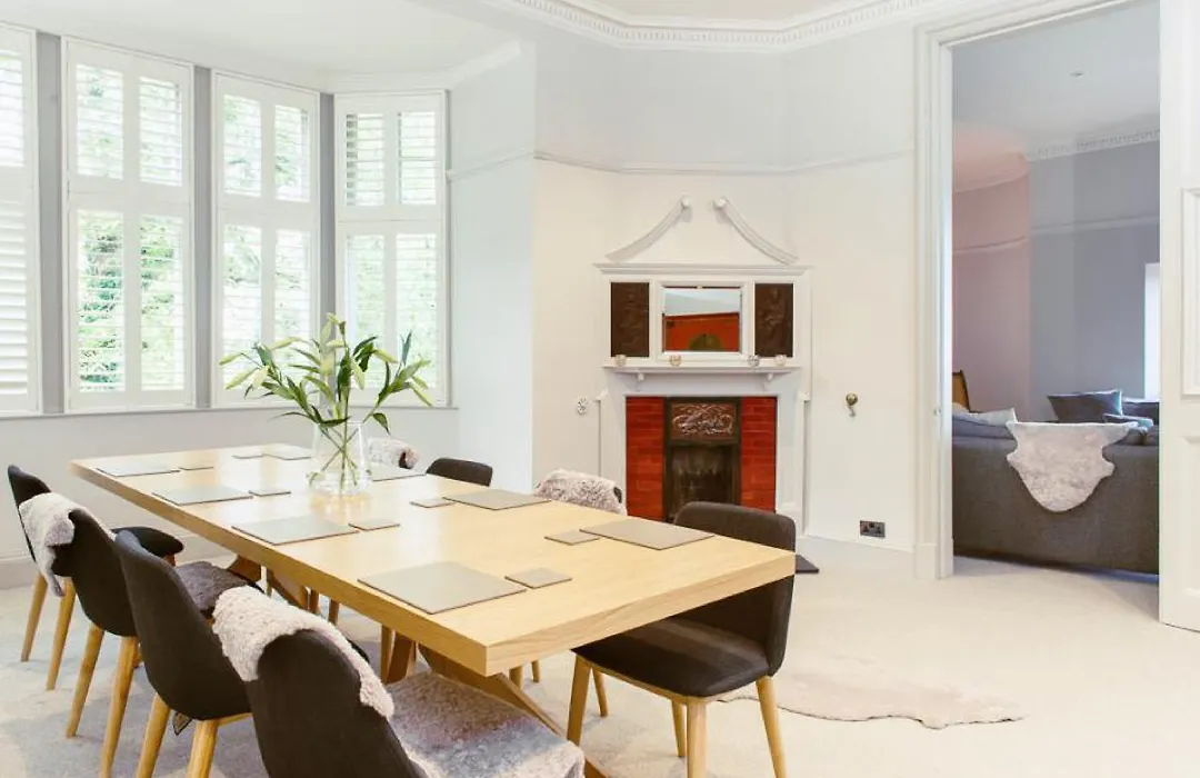 Apartamento Ramsay Gardens - Grand 4-bedroom Next To Castle
