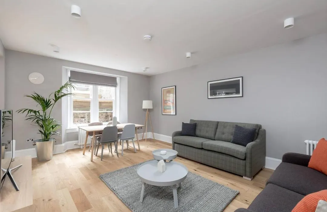 Апартаменты Joivy Luxurious 2br Near Haymarket Station