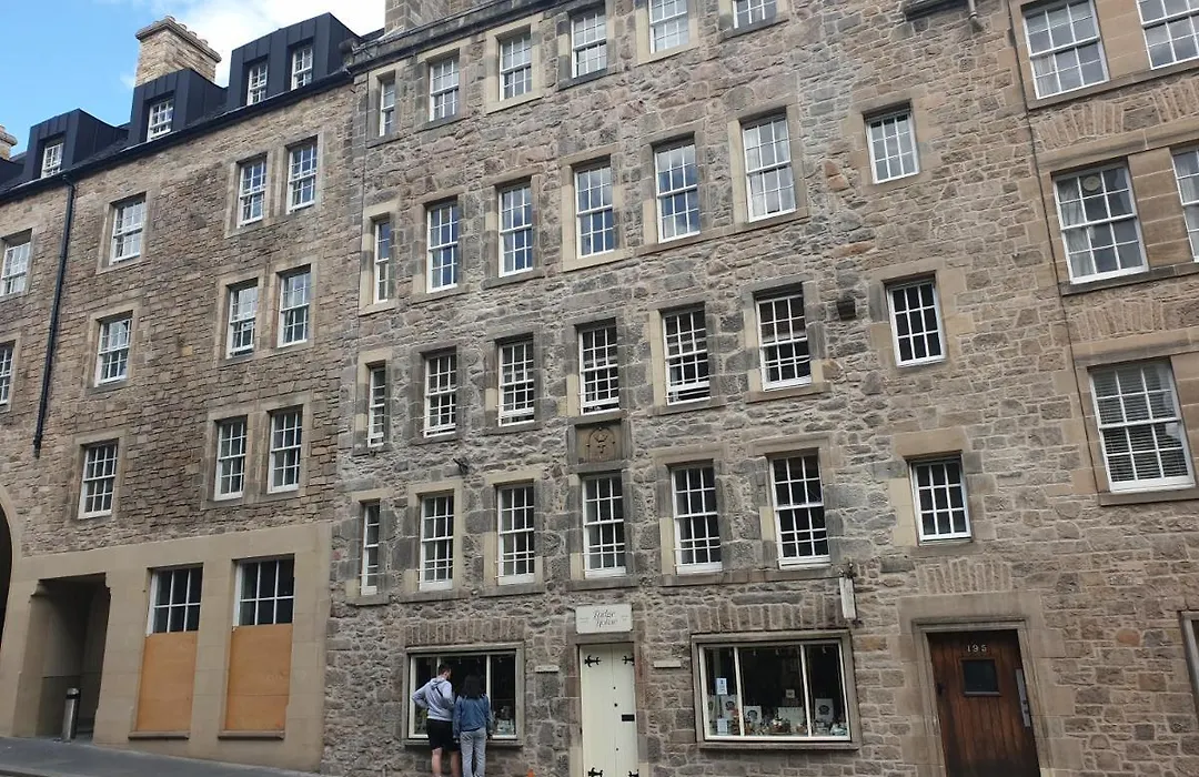Canongate - Spacious And Historic 2 Bed Flat On Royal Mile Appartement