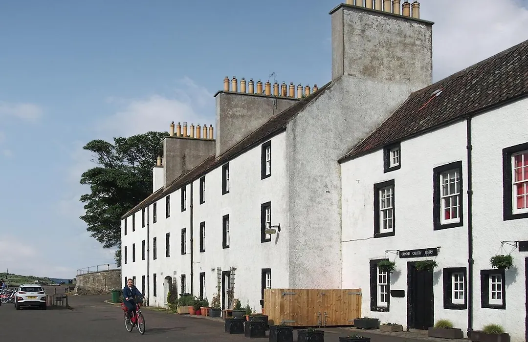 Cobble * Cramond