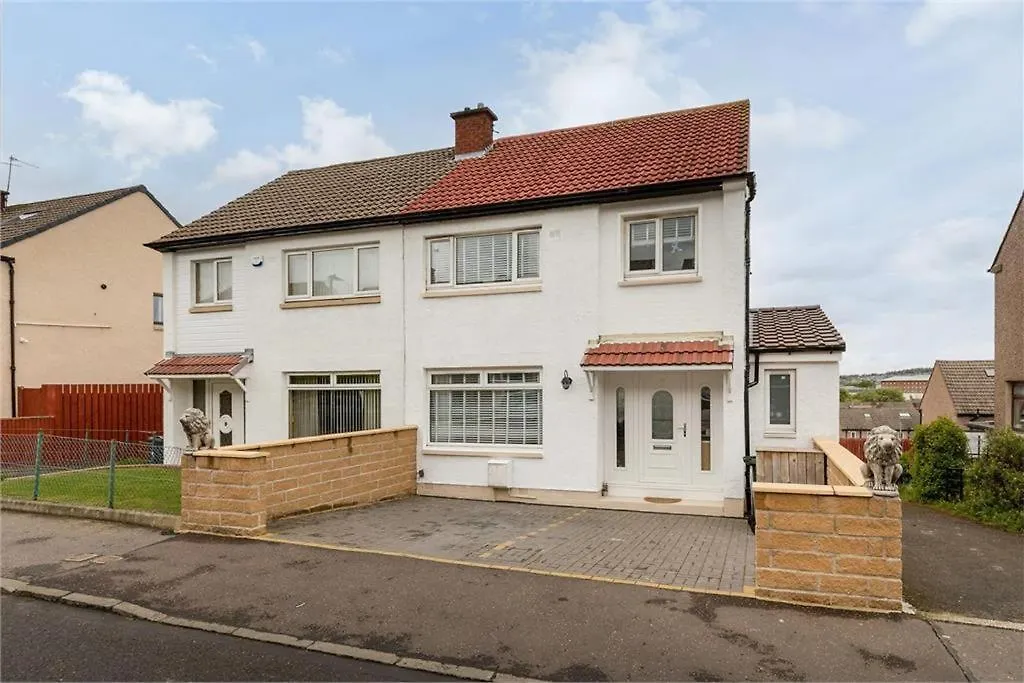 3 Bed House In - Private Parking * Edimburgo
