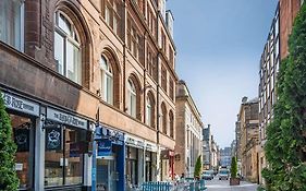Travelodge Rose Street Edinburgh Exterior photo