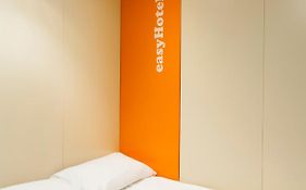 Easyhotel Edinburgh Exterior photo